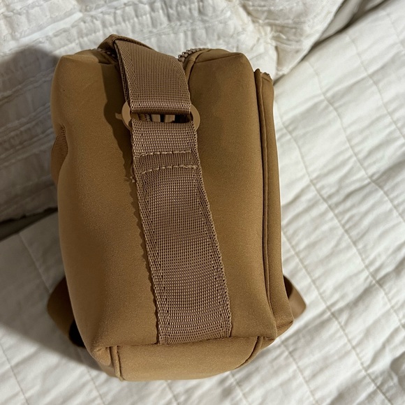 Dagne Dover - Picture 4 of 5